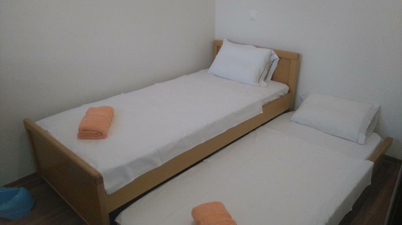 Maisonette Close To The Beach Nikiti  Exterior foto
